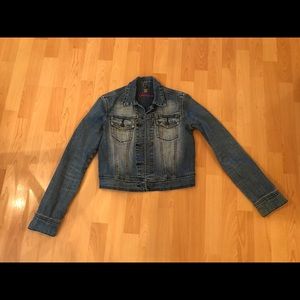 Cropped Jean Jacket💙